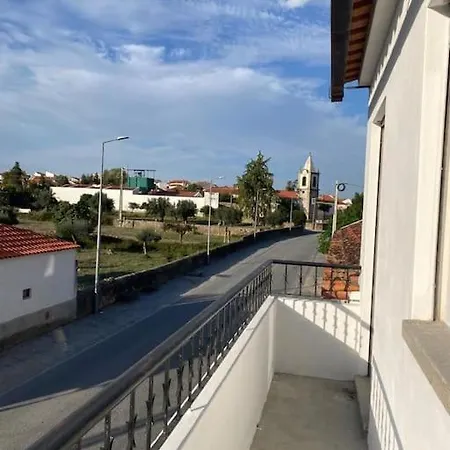 Caminho Da Vila Moradia. Escalos de Cima Exterior photo